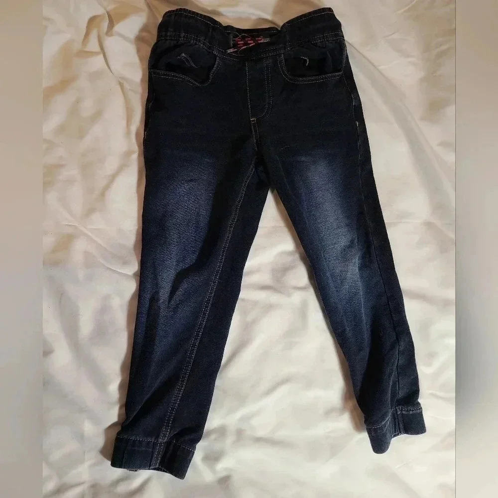 Boys 6/7 Dip pull on jeans